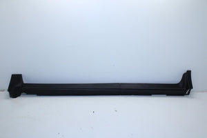 18-2024 Chevrolet Equinox LT Left Rocker Skirt Panel Guard Molding 84713653 OEM