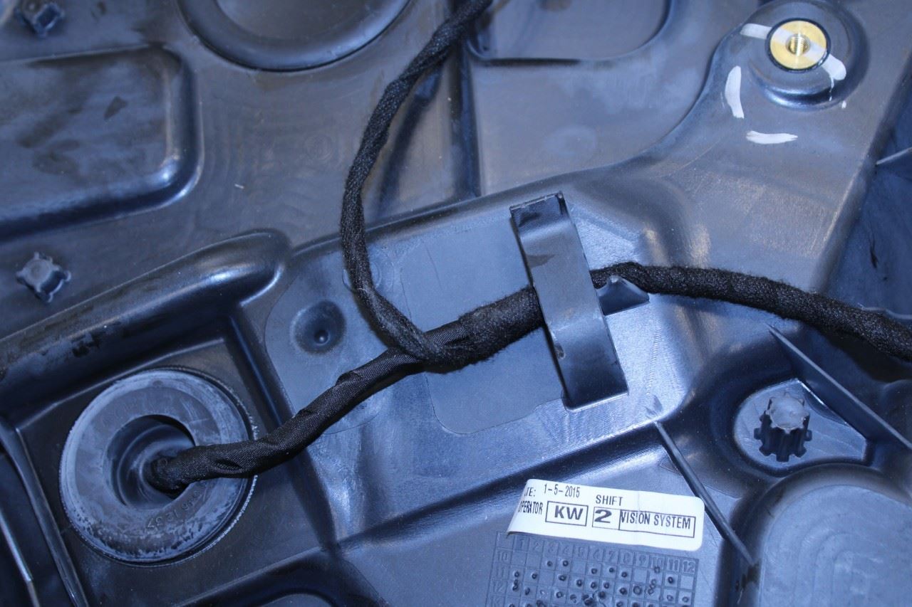 12-15 Mercedes-Benz ML350 FR LH Door Window Regulator w/ Carrier Plate and Motor - Alshned Auto Parts