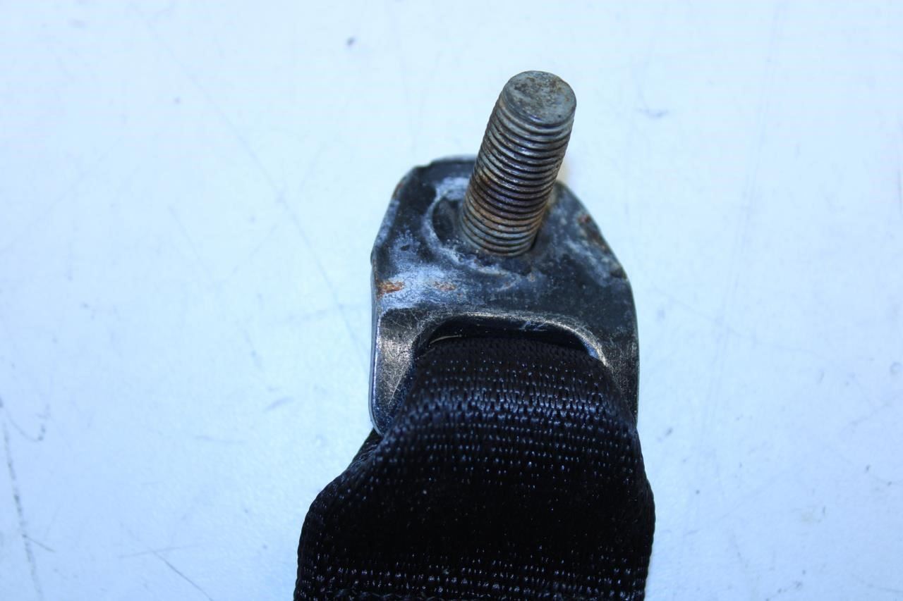 18-20 Chevrolet Equinox LT Rear RH Side 2nd Row Seat Belt Retractor 19367611 OEM - Alshned Auto Parts