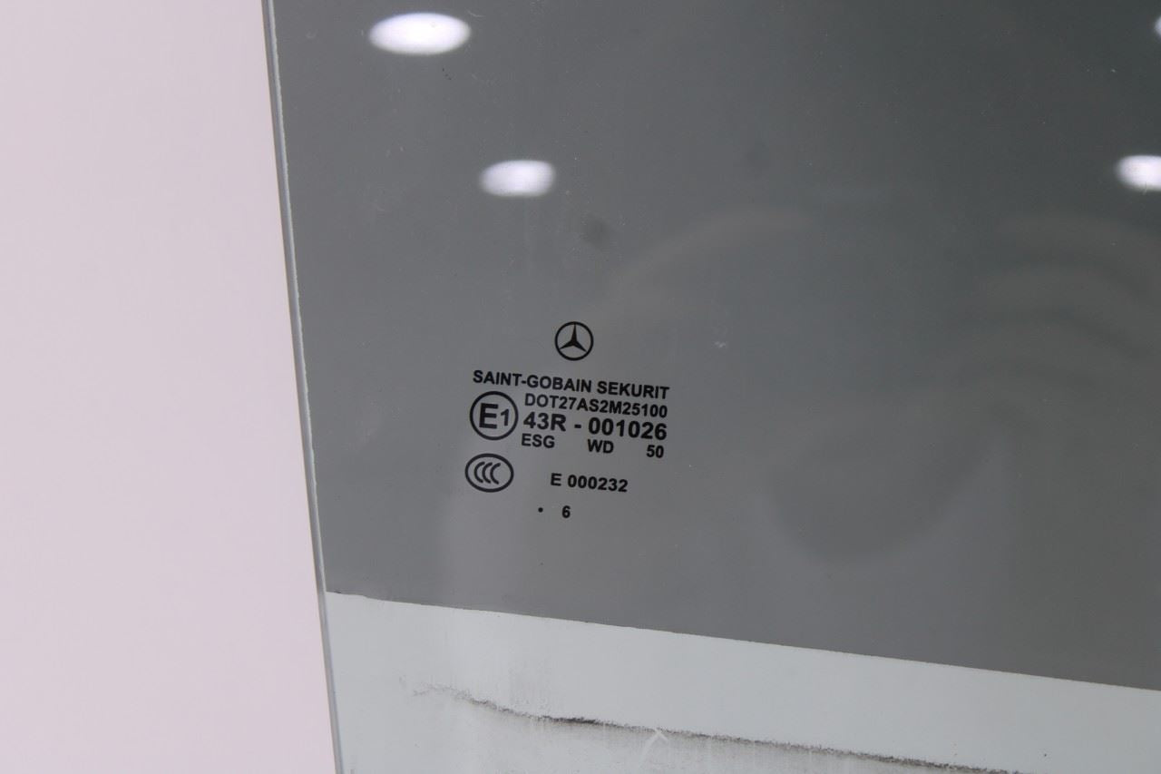 2006-2009 Mercedes-Benz CLK350 Front Right Door Window Glass 2097250210 *ReaD* - Alshned Auto Parts
