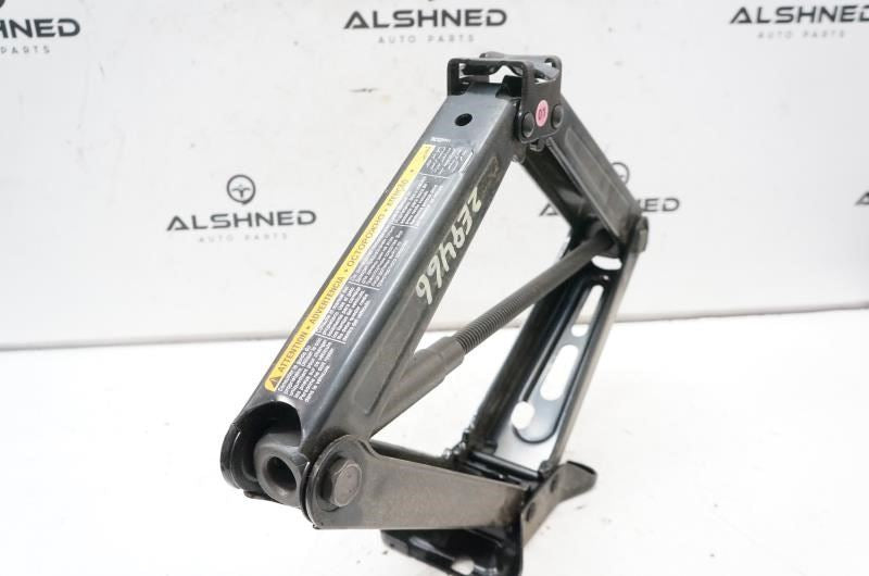 2015-22 Chevrolet Trax 1.4L AWD Lift Jack w/ Foam Holder Container 42764963 OEM - Alshned Auto Parts