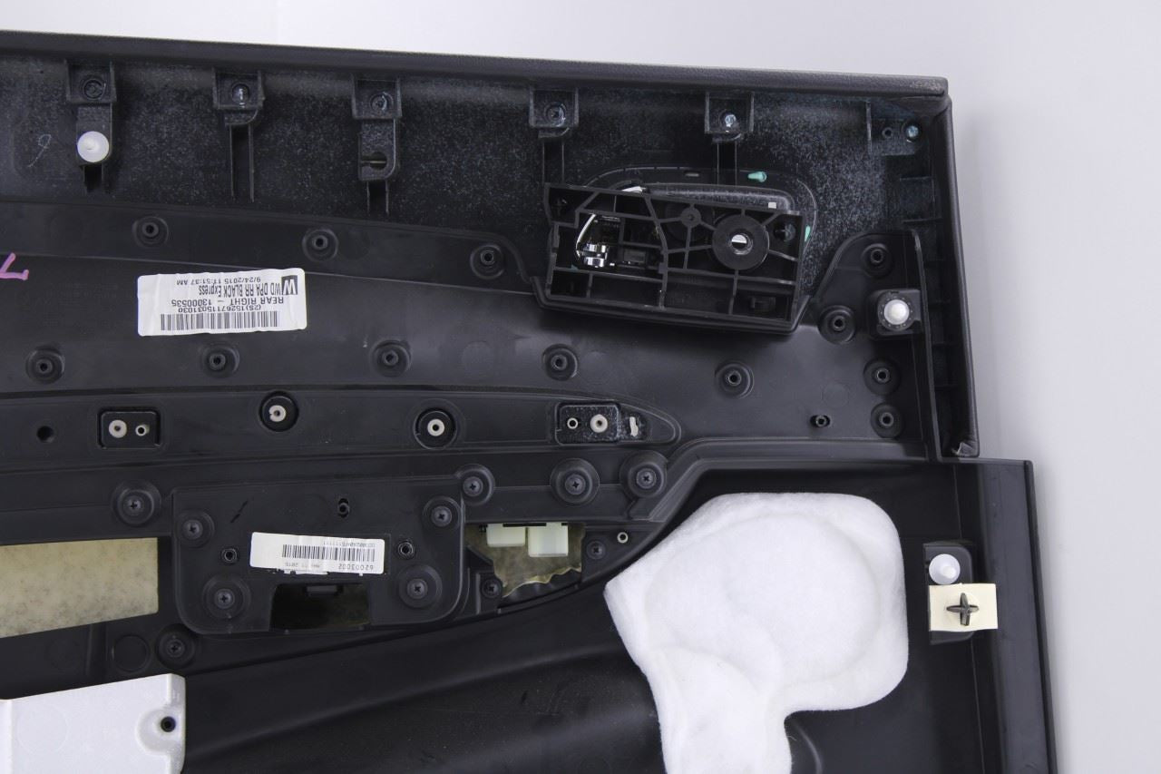 2013-2015 Dodge Durango SXT Rear Right Side Door Trim Panel 1GS802X9AG OEM17