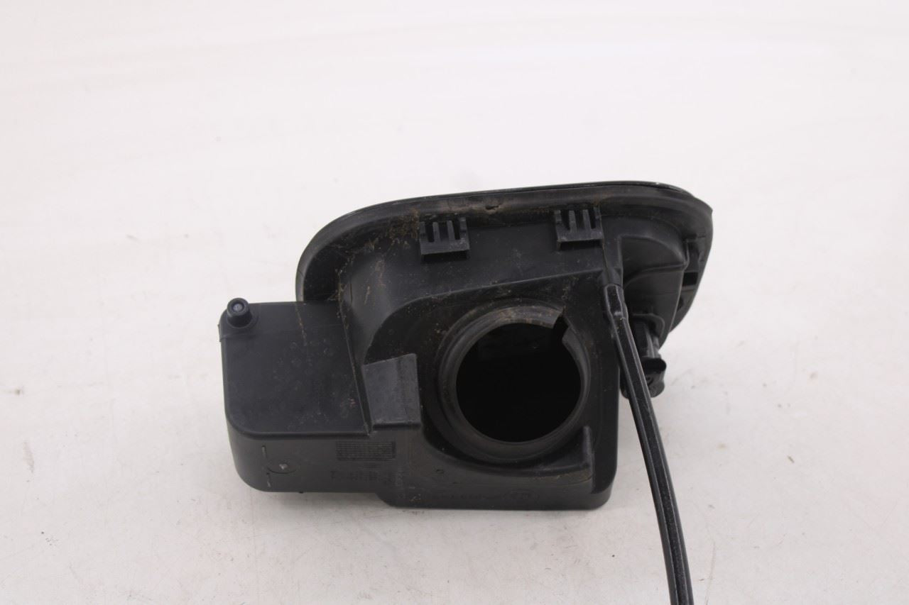 2018-2021 Ford Expedition Max XLT 3.5L Fuel Tank Filler Housing Door Lid Cover4