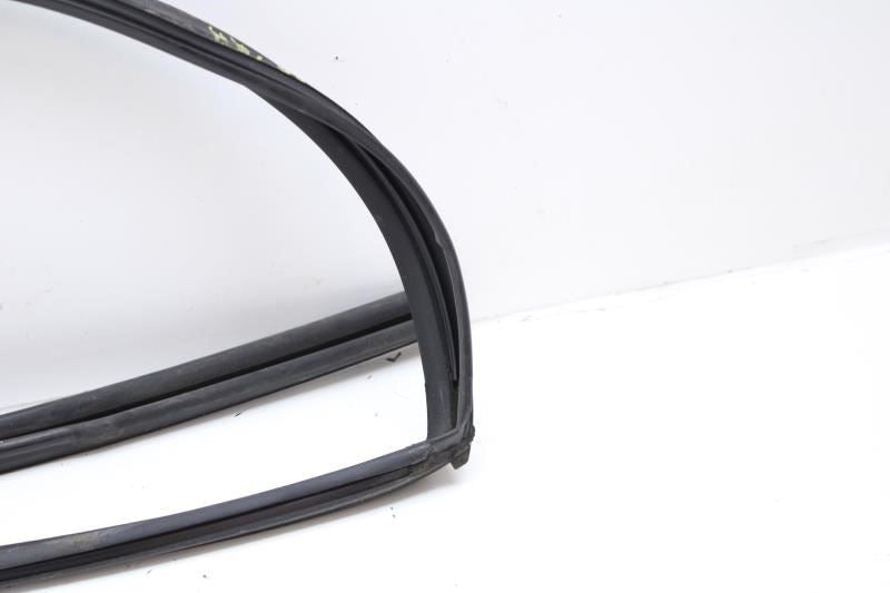 2014-20 Infiniti QX60 Front Right Door Window Glass Run Channel 80330-3JA0C OEM - Alshned Auto Parts