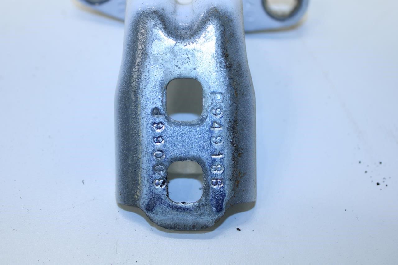 2017-2023 GMC Acadia SLT-1 Front LH Door Hinge Upper and Lower Pair 13583618 OEM - Alshned Auto Parts