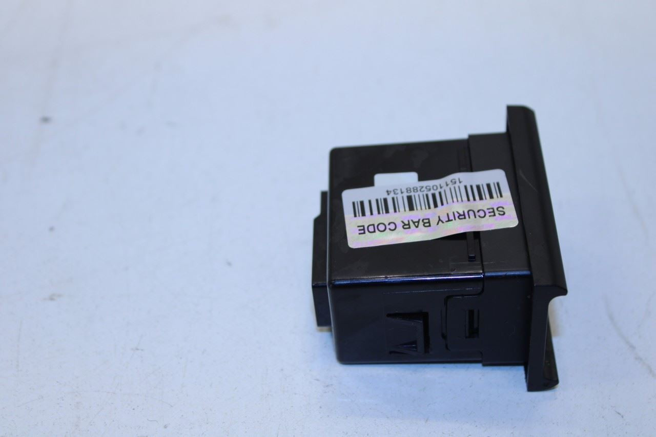 20-22 Kia Soul LX 2.0L FWD Front Center Console USB Charger Port 96120-K0110 OEM - Alshned Auto Parts