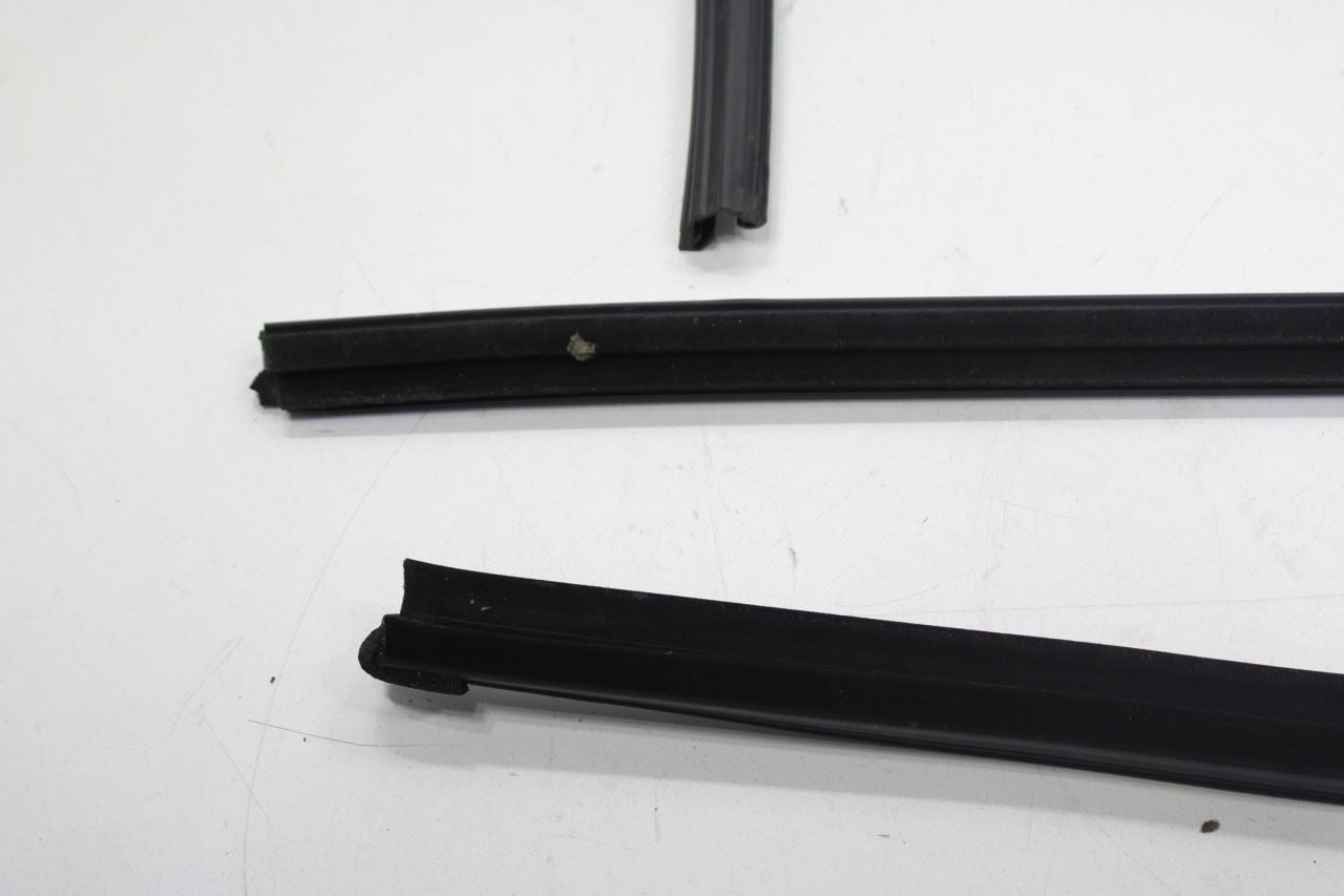 17-22 Nissan Rogue Sport SL AWD FR LH Door Run Channel Belt Outer Inner Molding - Alshned Auto Parts