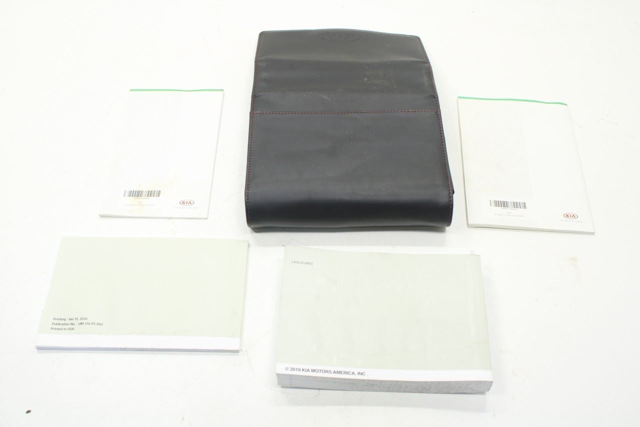 2020 Kia Sorento Owners Manual Set with Case R66777 - Alshned Auto Parts