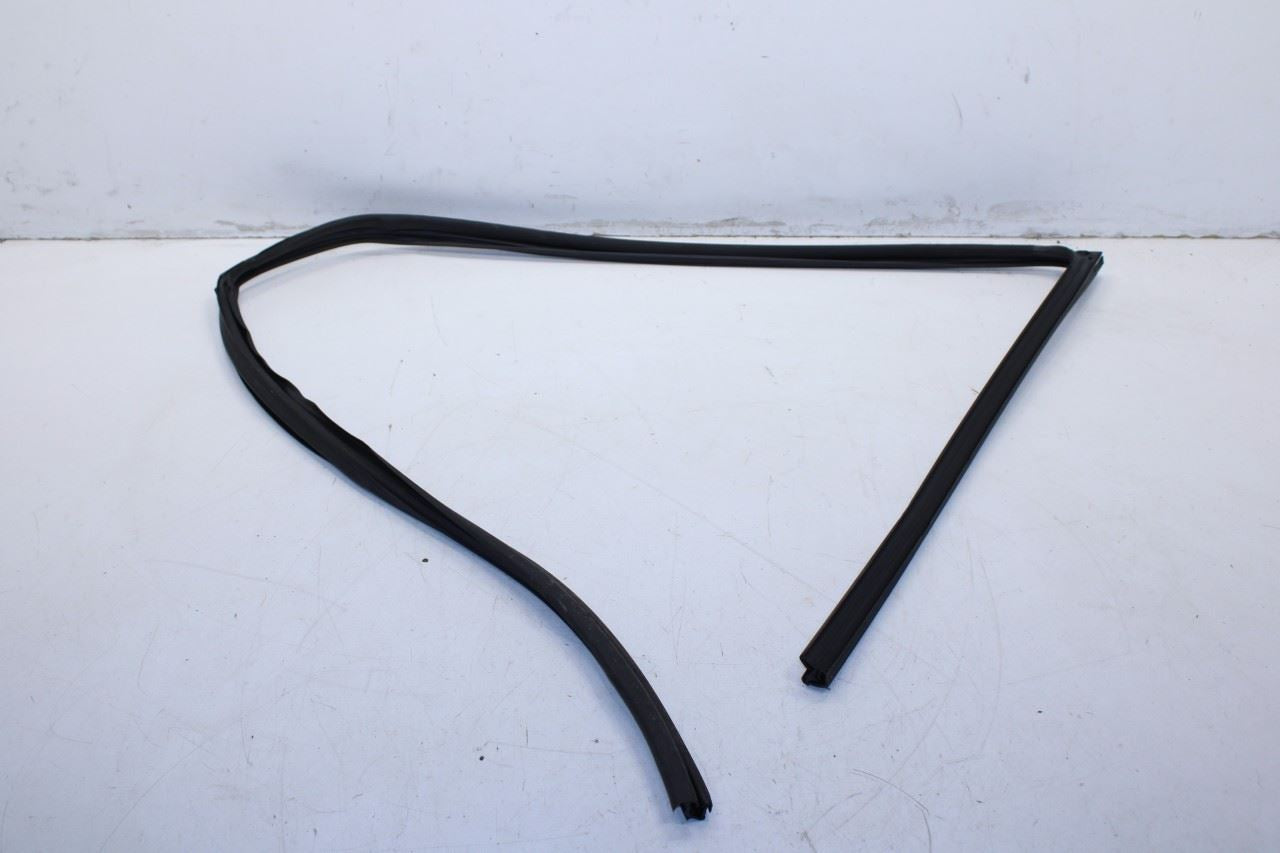 13-20 Nissan Pathfinder Front Right Door Window Run Channel w/ Belt Weatherstrip - Alshned Auto Parts