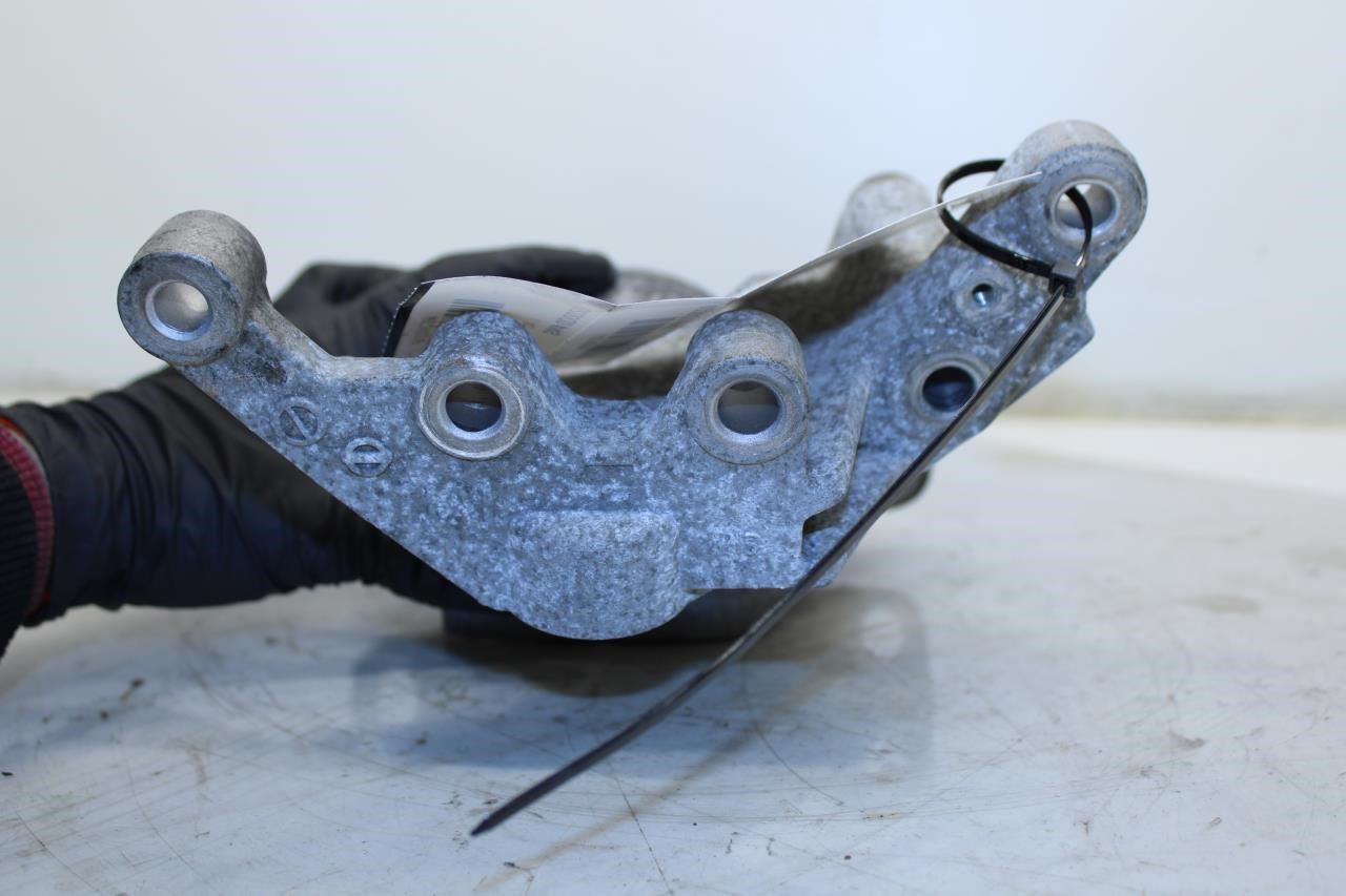 14-19 Nissan Sentra SV 1.8L FWD Right Engine Mount Insulator Bracket 11210-5UD0A - Alshned Auto Parts