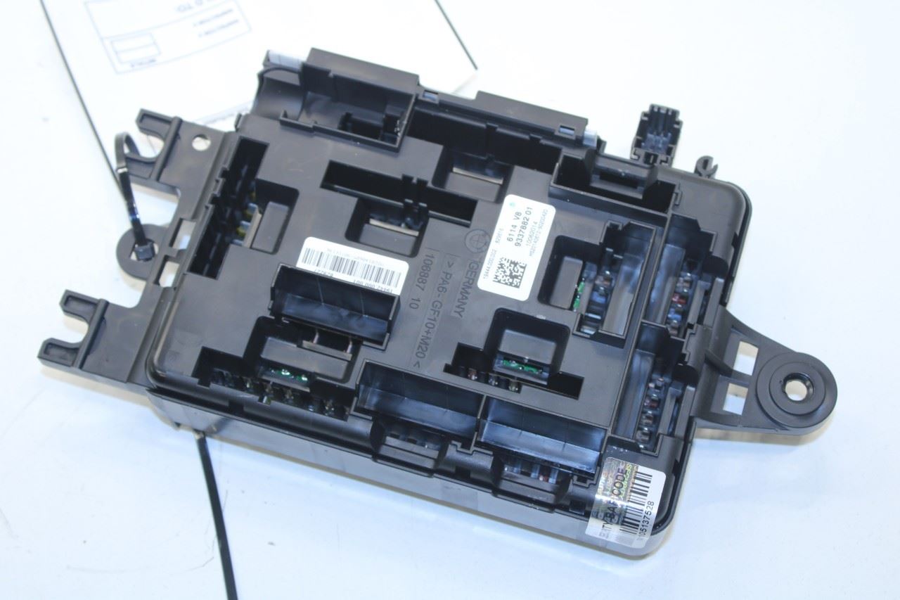2013-2016 BMW 328i xDrive SULEV 2.0L AWD Rear Power Distribution Fuse Relay Box - Alshned Auto Parts