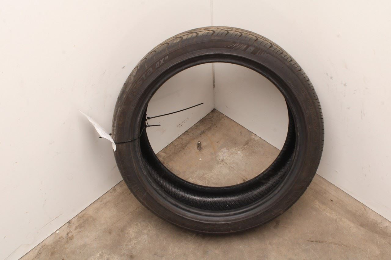 2024 Tire Kumho Ecsta 4X II 225/40ZR18 92W R811890