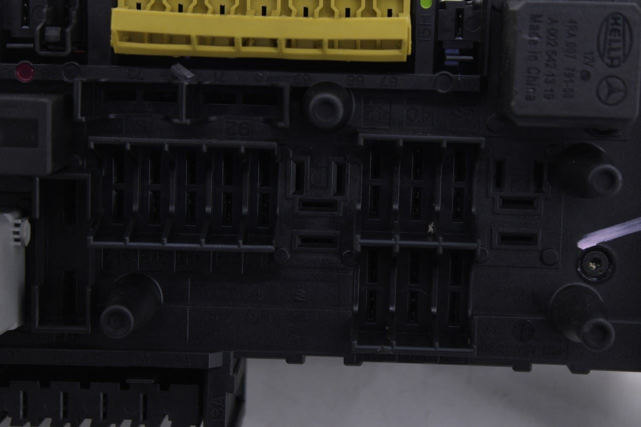 2010-16 Mercedes-Benz E350 Luxury 3.5L Rear Trunk SAM Fuse Relay Junction Block7
