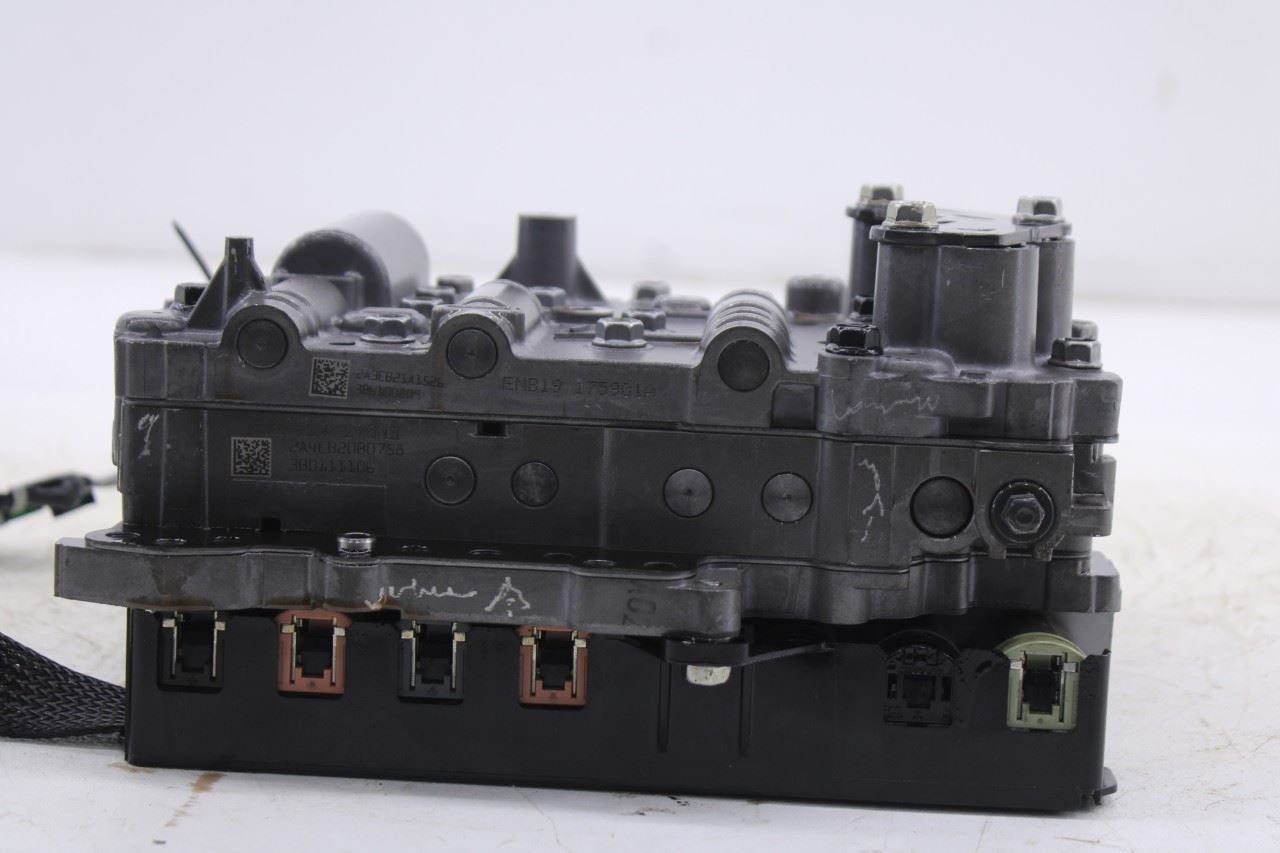 14-16 Kia Soul 1.6L FWD 6-Spd Auto Transmission Valve Body w/ Oil Pan 46210-26008