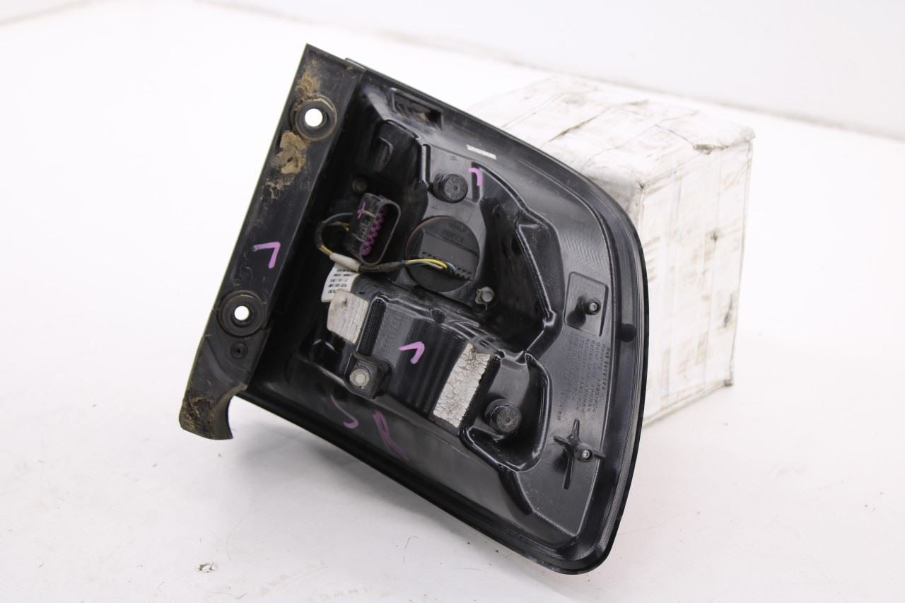 2014-2021 Dodge Durango SXT Rear Right Passenger Side Outer Tail Light Lamp5
