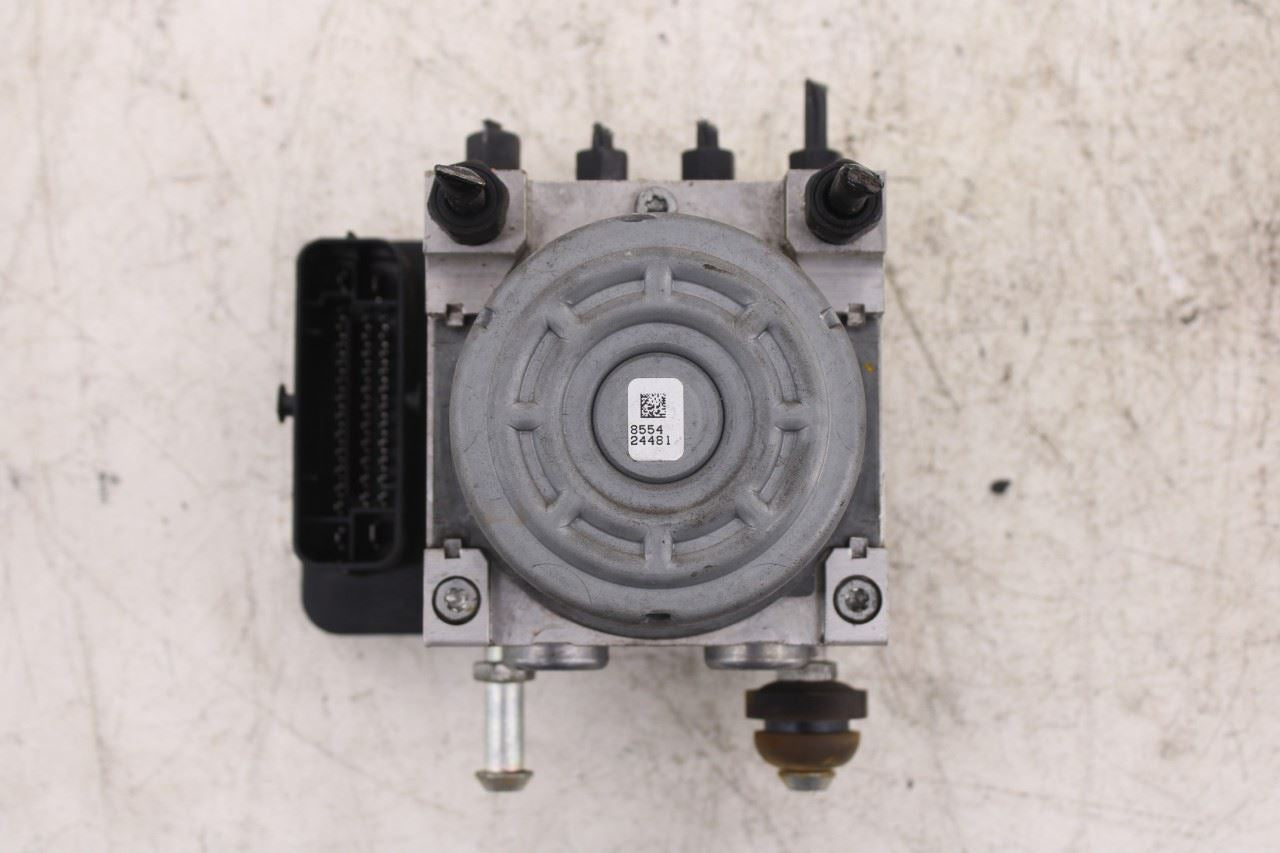 2019-2021 Hyundai Veloster 2L ABS Anti Lock Brake Pump Control Module 58900J32001