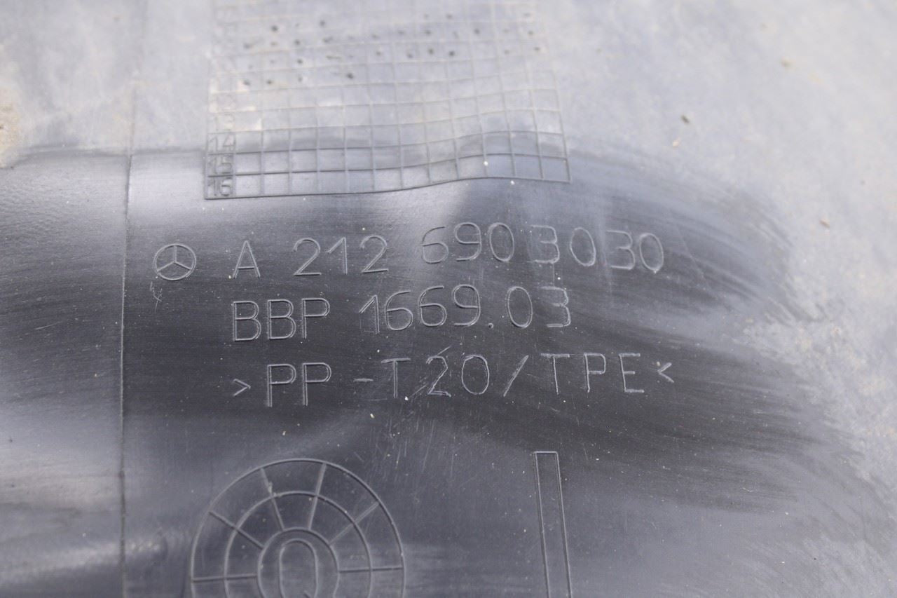 2010-13 Mercedes-Benz E 350 Luxury 4Matic FR LH Wheelhouse Splash Shield *ReaD*19