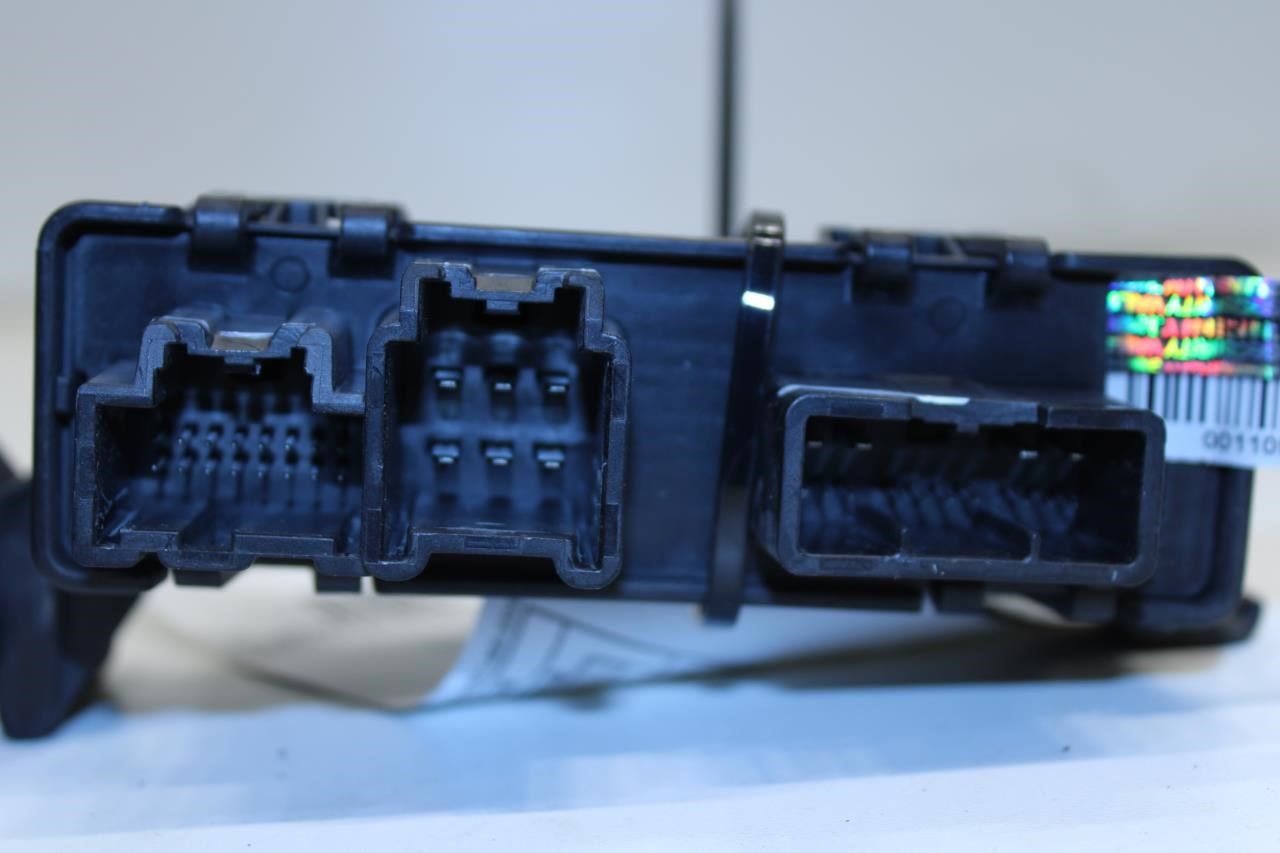 2016-2024 Chevrolet Equinox LT Power Liftgate Back Door Control Module 84591525 - Alshned Auto Parts