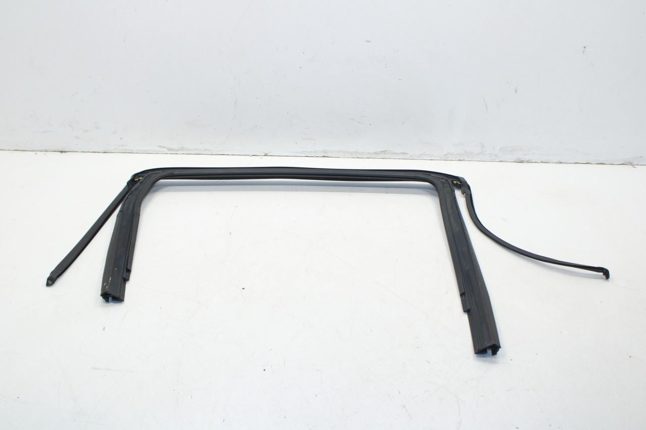 2014-2023 Jeep Cherokee Rear Left Door Run Channel w/ Belt Molding Weatherstrip - Alshned Auto Parts