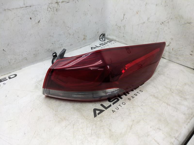 2016-18 Hyundai Elantra SE 2.0L Rear Passenger Right Side Outer Tail Light Lamp0