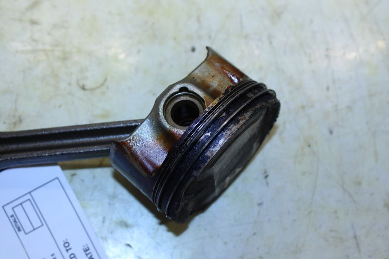 2020-2022 Kia Soul LX 2.0L Engine Piston No 1 w/ Connecting Rod 23510-2E420 OEM - Alshned Auto Parts