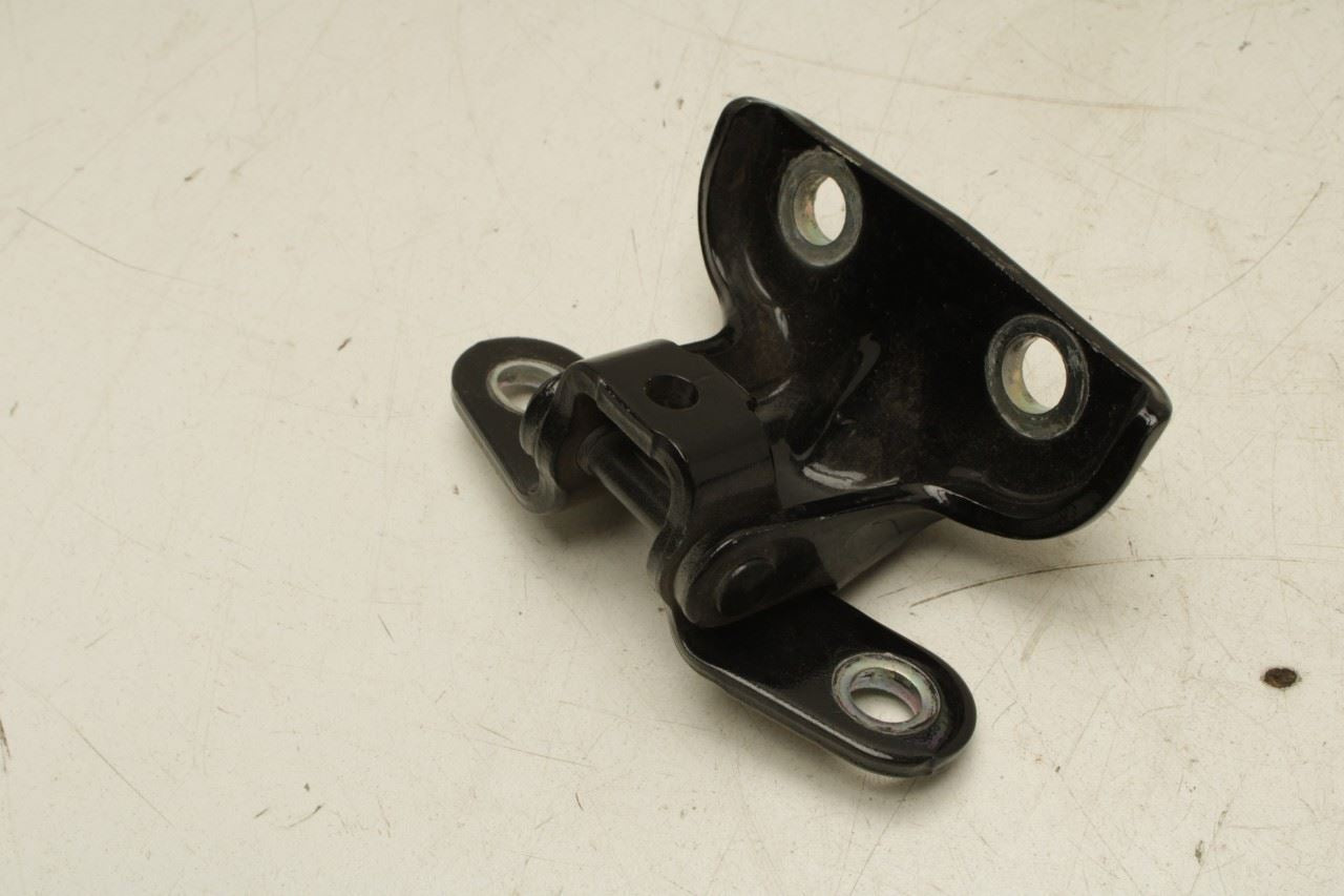 23-25 Kia Sportage Hybrid EX Rear LH Door Hinge Upper and Lower Pair 79410-D8000 - Alshned Auto Parts