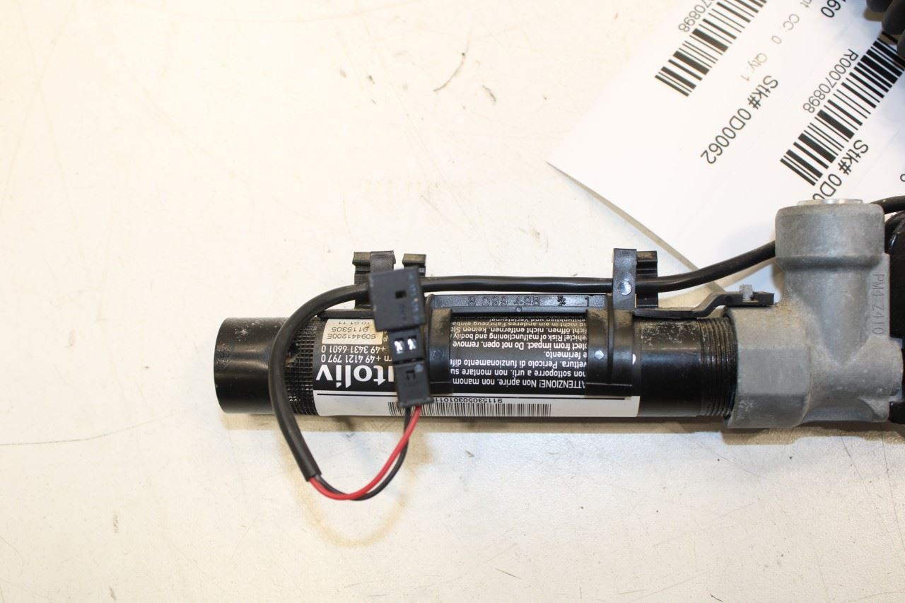 10-12 BMW 750Li xDrive 4.4L Front Driver Left Side Seat Belt Buckle 72119115305 - Alshned Auto Parts