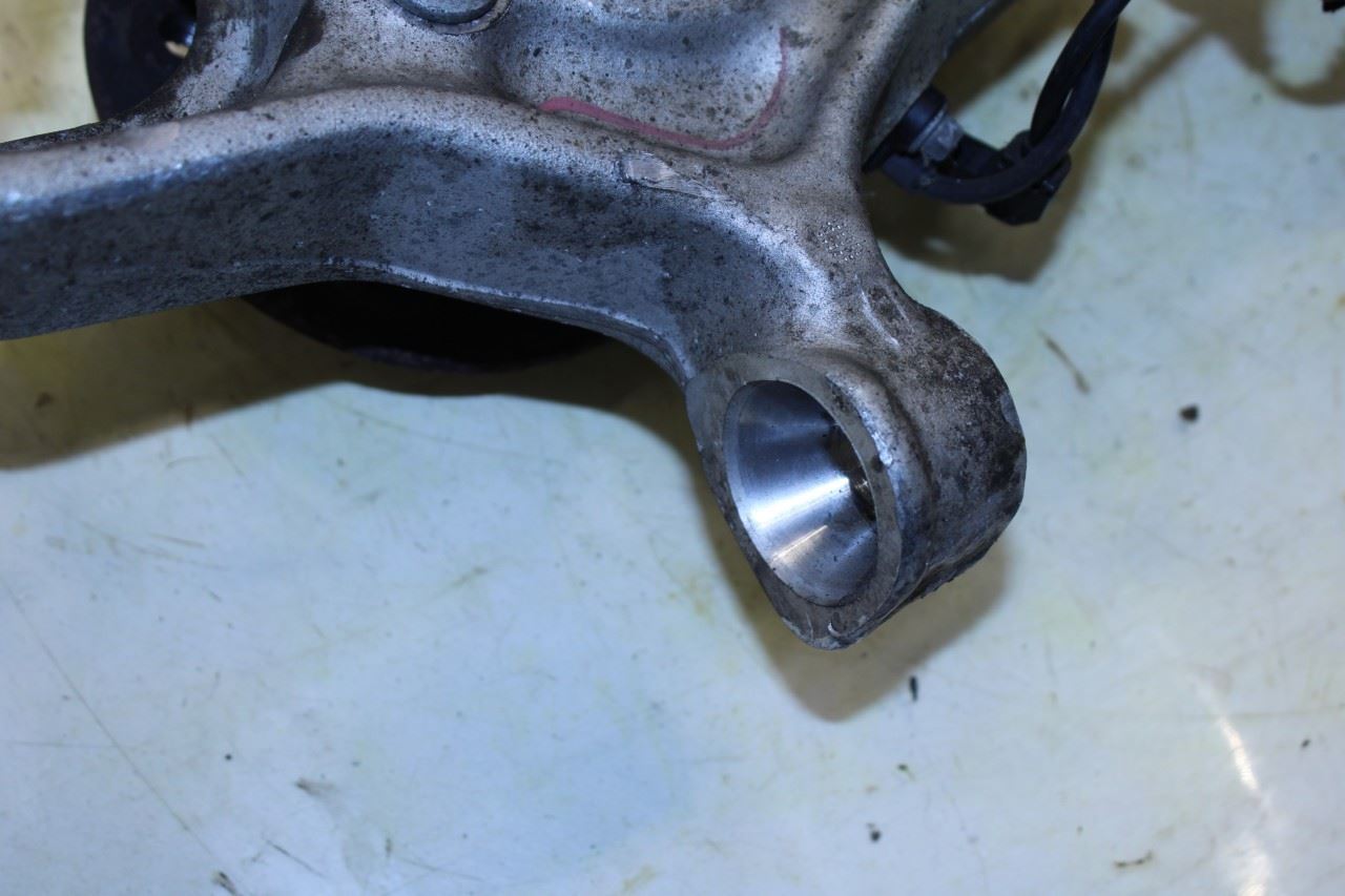 2012-2015 Mercedes-Benz ML350 Front Left Side Spindle Knuckle Hub 166-330-09-20 - Alshned Auto Parts