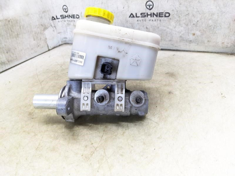 2009-2018 Jeep Wrangler Brake Master Cylinder w/ Reservoir 68057474AD OEM - Alshned Auto Parts