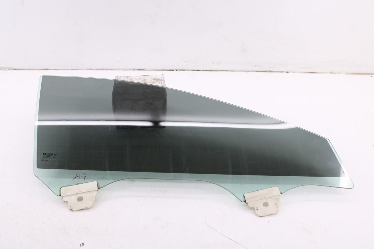 2017-2019 Buick LaCrosse Premium Front Right Door Window Movable Glass 229739890