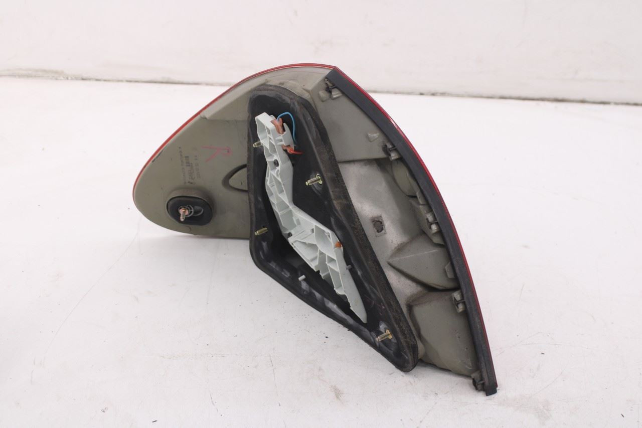 03-06 Mercedes-Benz E500 Rear Right Passenger Side Tail Light Lamp 211-820-06-64 - Alshned Auto Parts