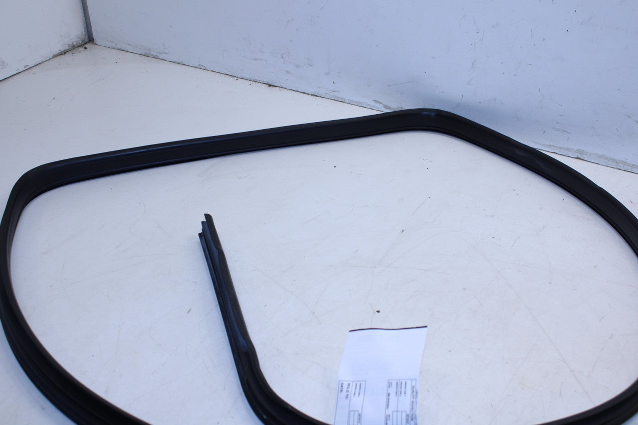 99-16 Ford F250 Lariat Crew Cab RR RH Door Weatherstrip On Body 5C3Z-2625324-AA - Alshned Auto Parts