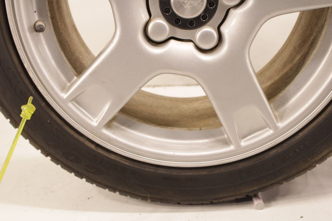 1997-1999 Chevrolet Corvette Wheel Front 2xR17x8.5 Rear 2xR18x9.5 9592414 OEM - Alshned Auto Parts