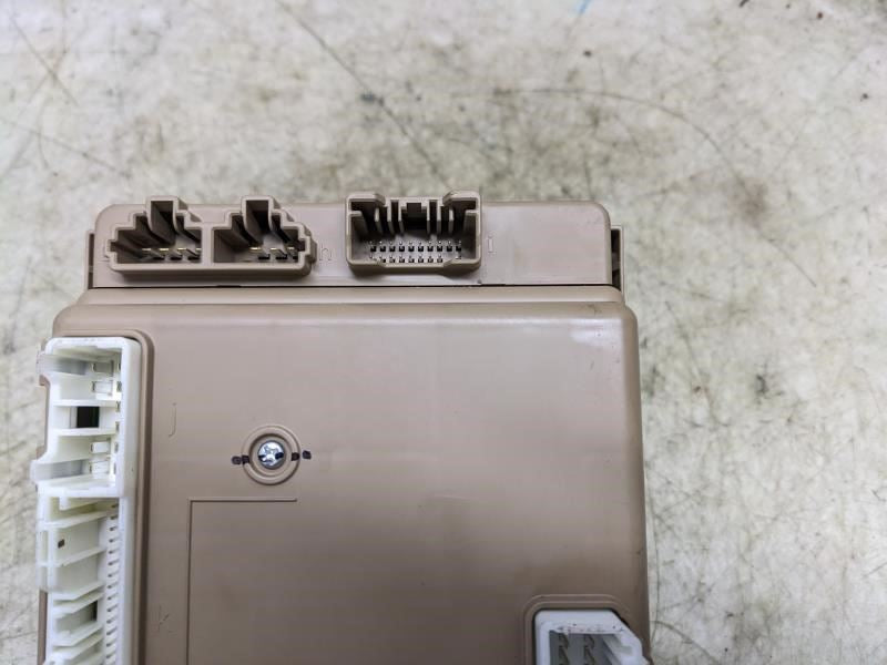 2019-20 Subaru Forester Cabin Fuse Box Relay Junction Box Block 82201SJ900 OEM - Alshned Auto Parts