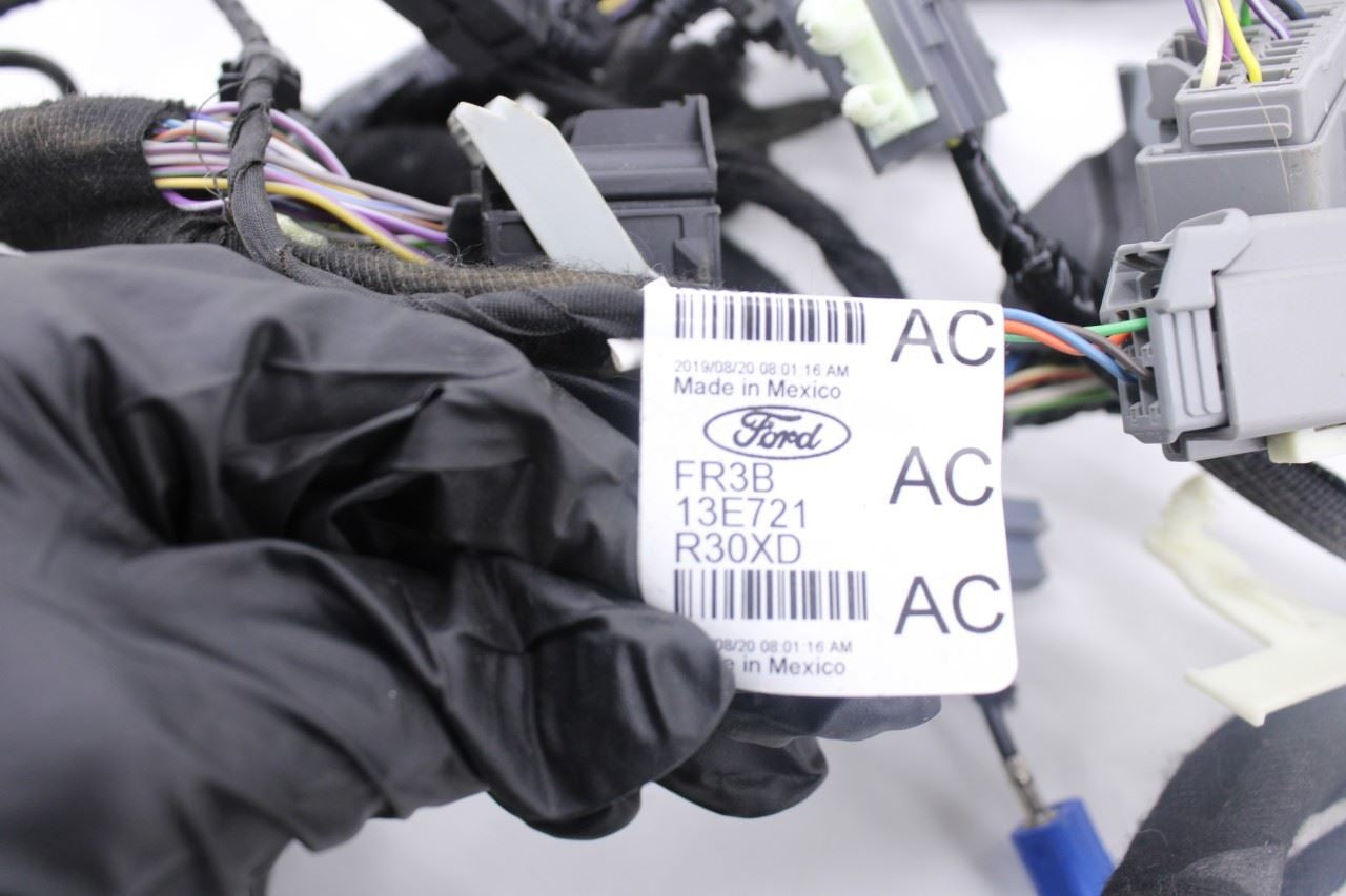 2020 Ford Mustang GT RWD Manual Dash Instrument Panel Wire Harness LR3T-14401-LC18