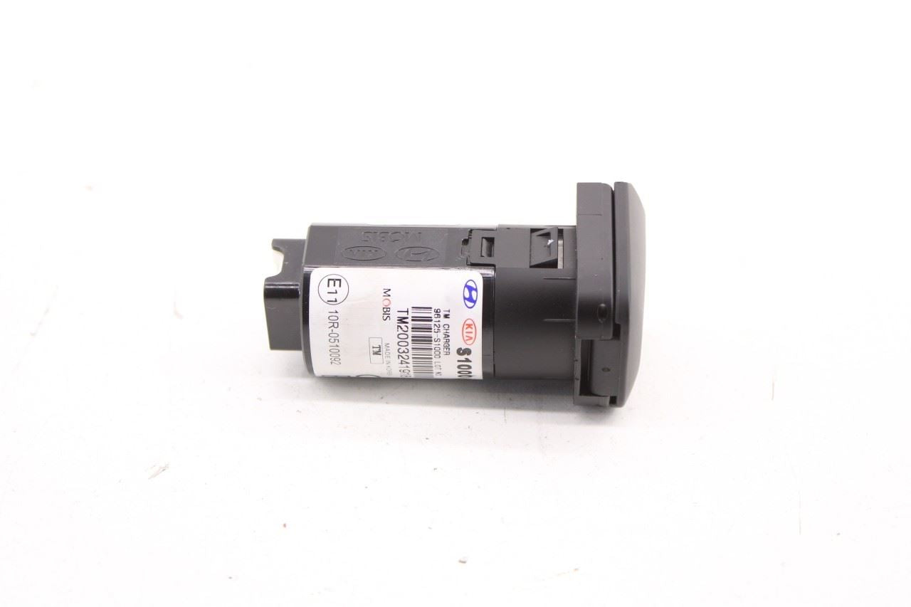 19-20 Hyundai Santa Fe SEL 2.4L AWD Center Console USB Charger Port Power Outlet - Alshned Auto Parts