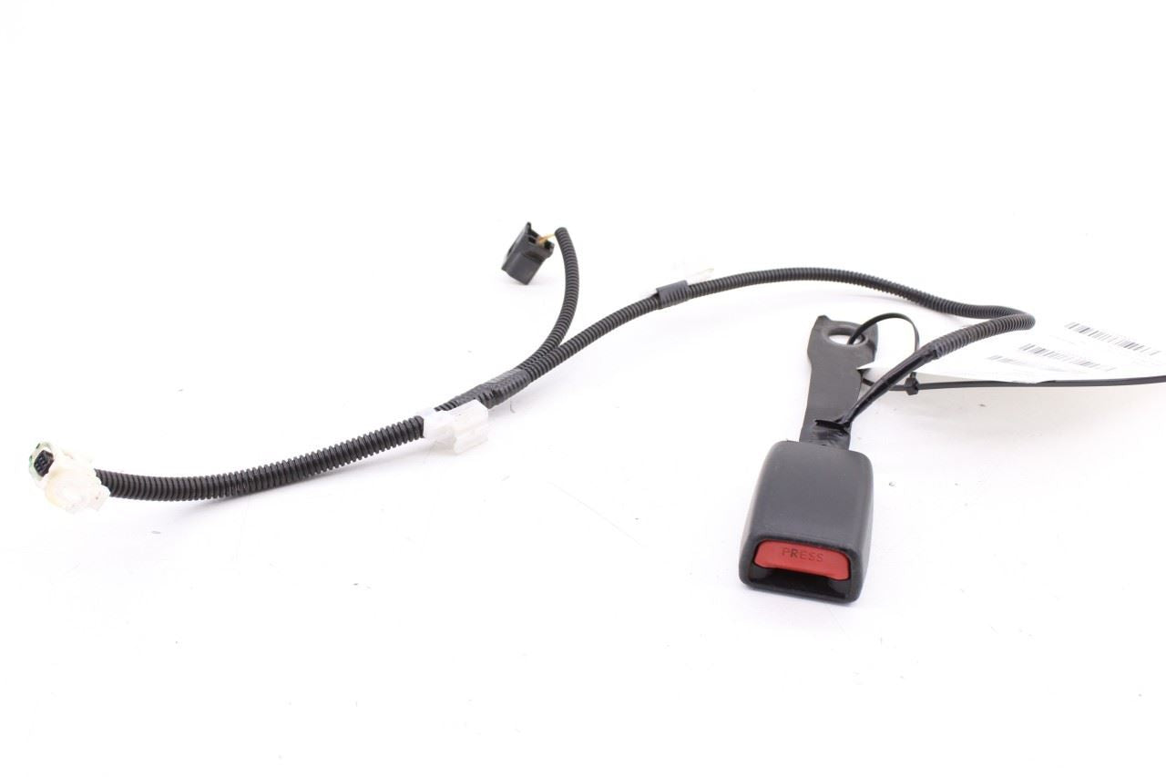 2015-2023 Toyota Tacoma Limited 3.5L 4WD Front Driver Left Side Seat Belt Buckle - Alshned Auto Parts