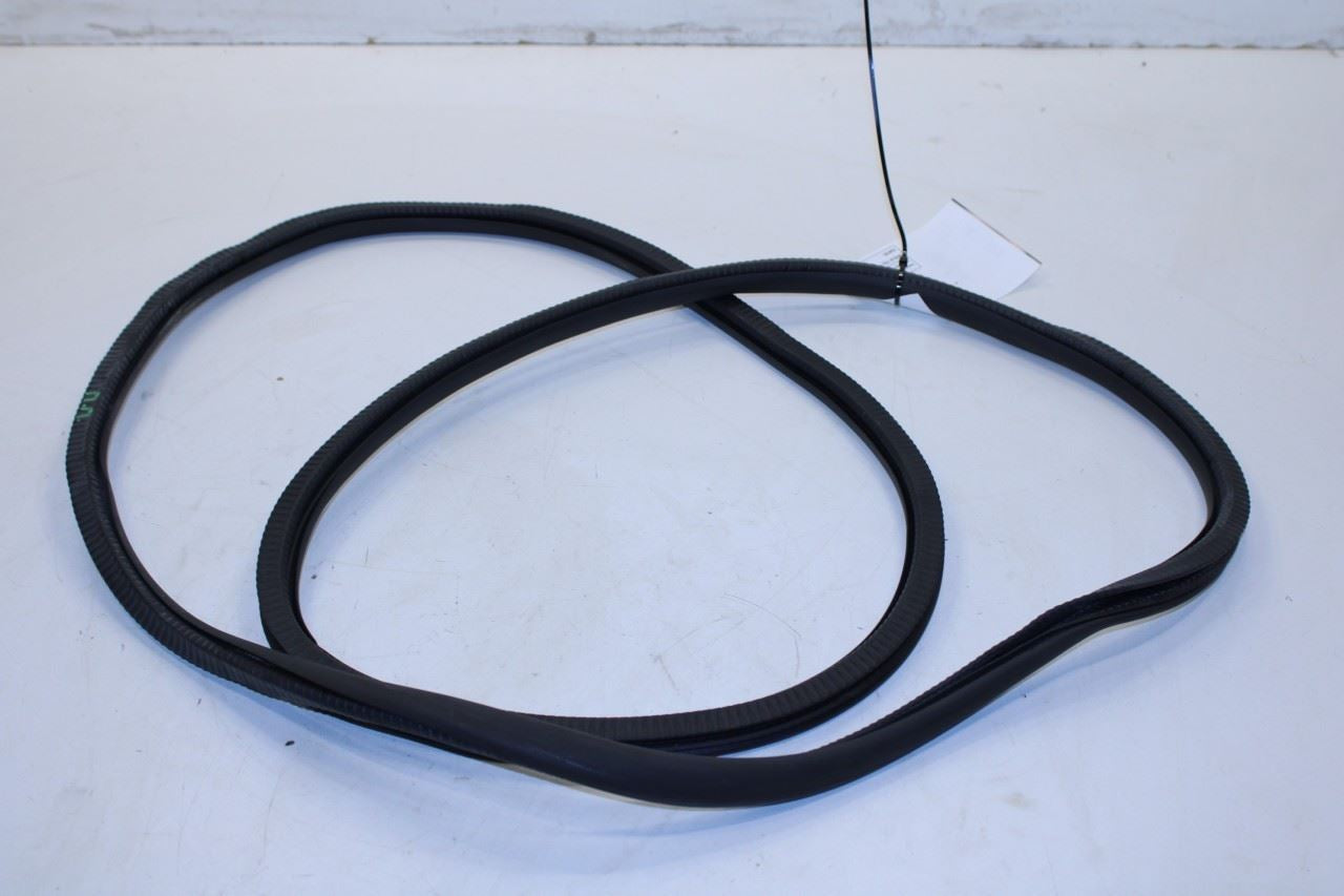 2010-16 Porsche Panamera 4 Front Right Door Weatherstrip On Body 970-537-276-01 - Alshned Auto Parts