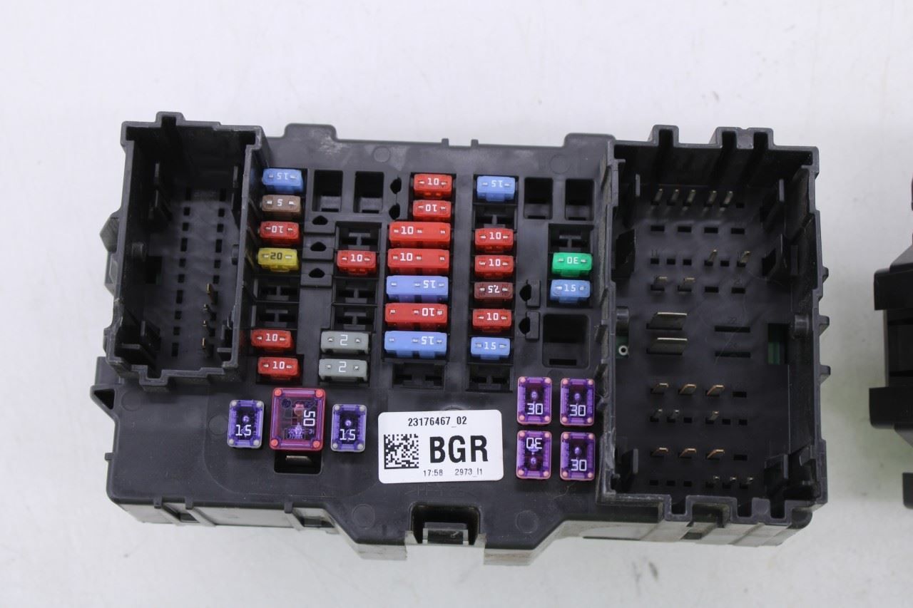 2014-19 Chevy Silverado 1500 2WT Instrument Panel Fuse Relay Junction Block Set - Alshned Auto Parts