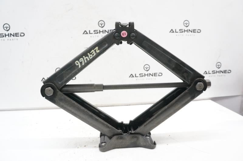2015-22 Chevrolet Trax 1.4L AWD Lift Jack w/ Foam Holder Container 42764963 OEM - Alshned Auto Parts
