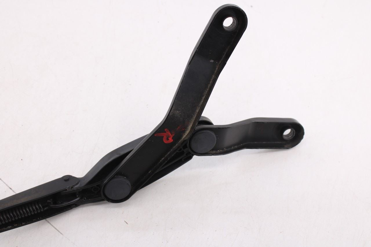 2010-2014 Mercedes-Benz E 350 Luxury 4Matic Front Left and Right Side Wiper Arm13