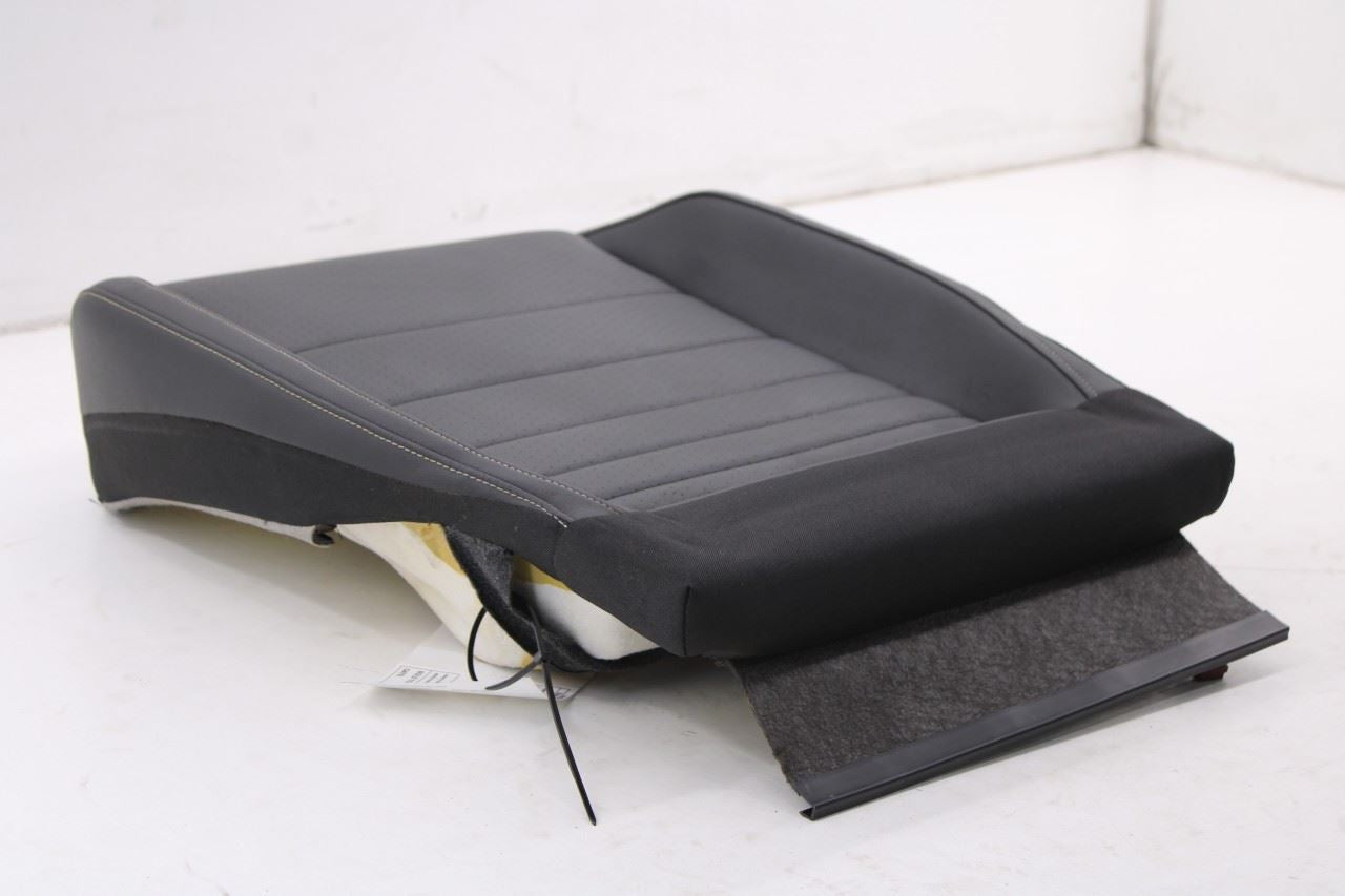 2022-2024 Volkswagen Jetta SE 1.5L FWD Front Driver Left Side Seat Lower Cushion12