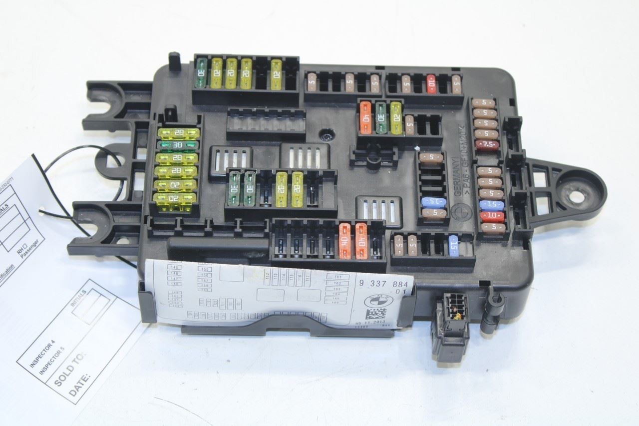 2013-2016 BMW 328i xDrive SULEV 2.0L AWD Rear Power Distribution Fuse Relay Box - Alshned Auto Parts