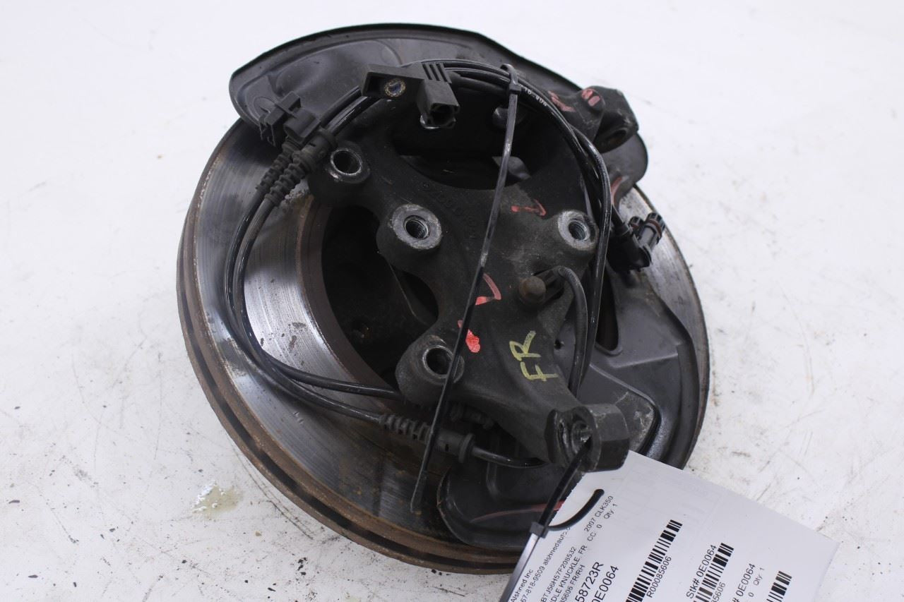 2006-2009 Mercedes-Benz CLK 350 Front Right Passenger Side Spindle Knuckle Hub3