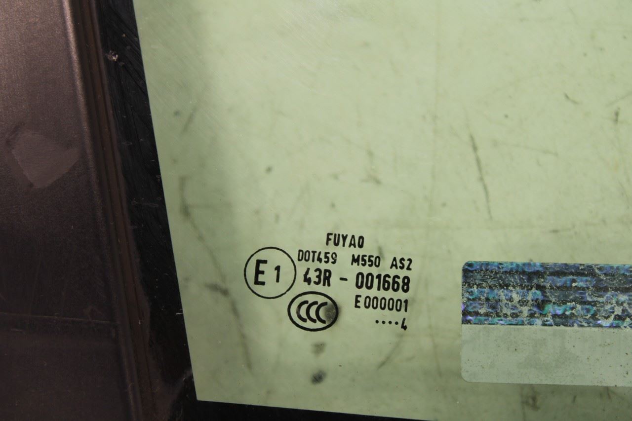 2011-18 Porsche Cayenne Platinum Front Right Side Door Quarter Vent Window Glass - Alshned Auto Parts