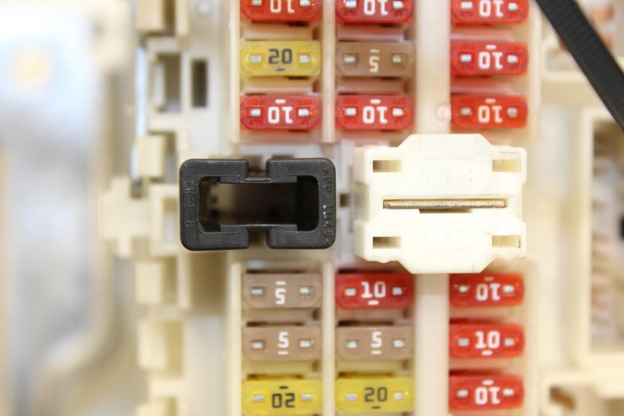 19-24 Nissan Altima SL Dash Cabin Power Fuse Relay Junction Box 24350-6CA0A OEM - Alshned Auto Parts
