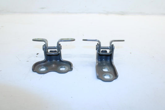 2017-2020 Buick Encore Front RH Side Door Hinge Upper and Lower Set 13577115 OEM - Alshned Auto Parts