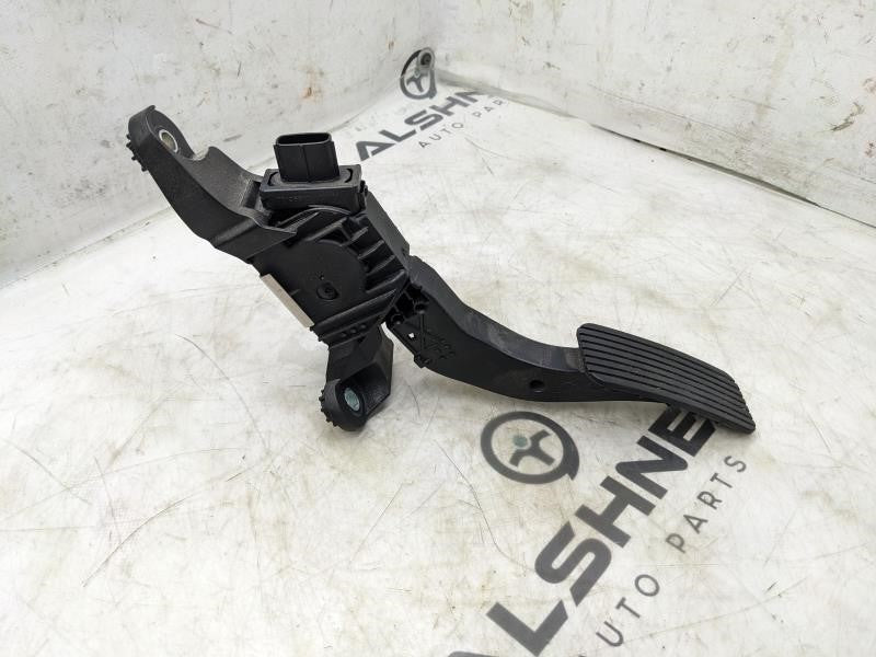 16-20 Hyundai Elantra SE 2.0L Accelerator Throttle Gas Pedal Sensor 32700-F21004