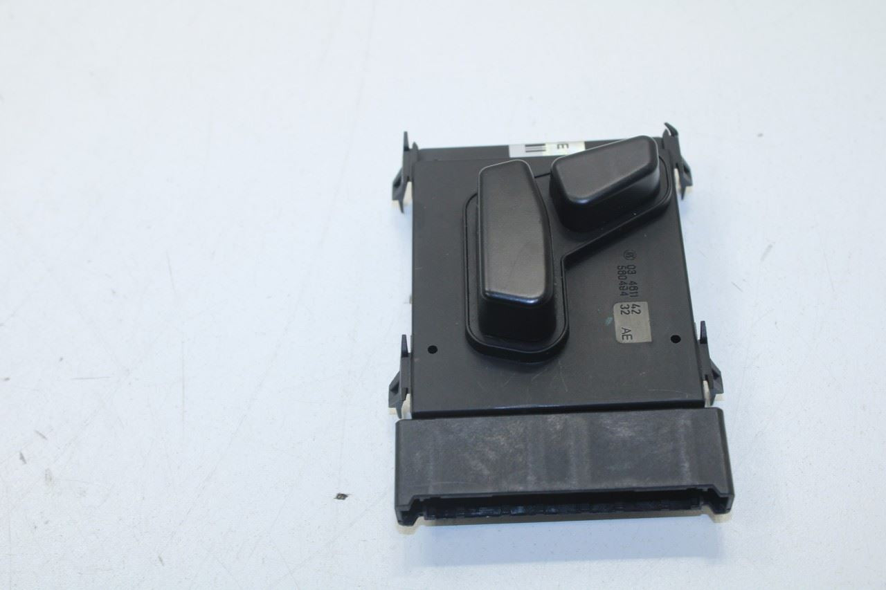 2017-20 Maserati Ghibli Front Right Side Power Seat Adjustment Switch 673000296 - Alshned Auto Parts