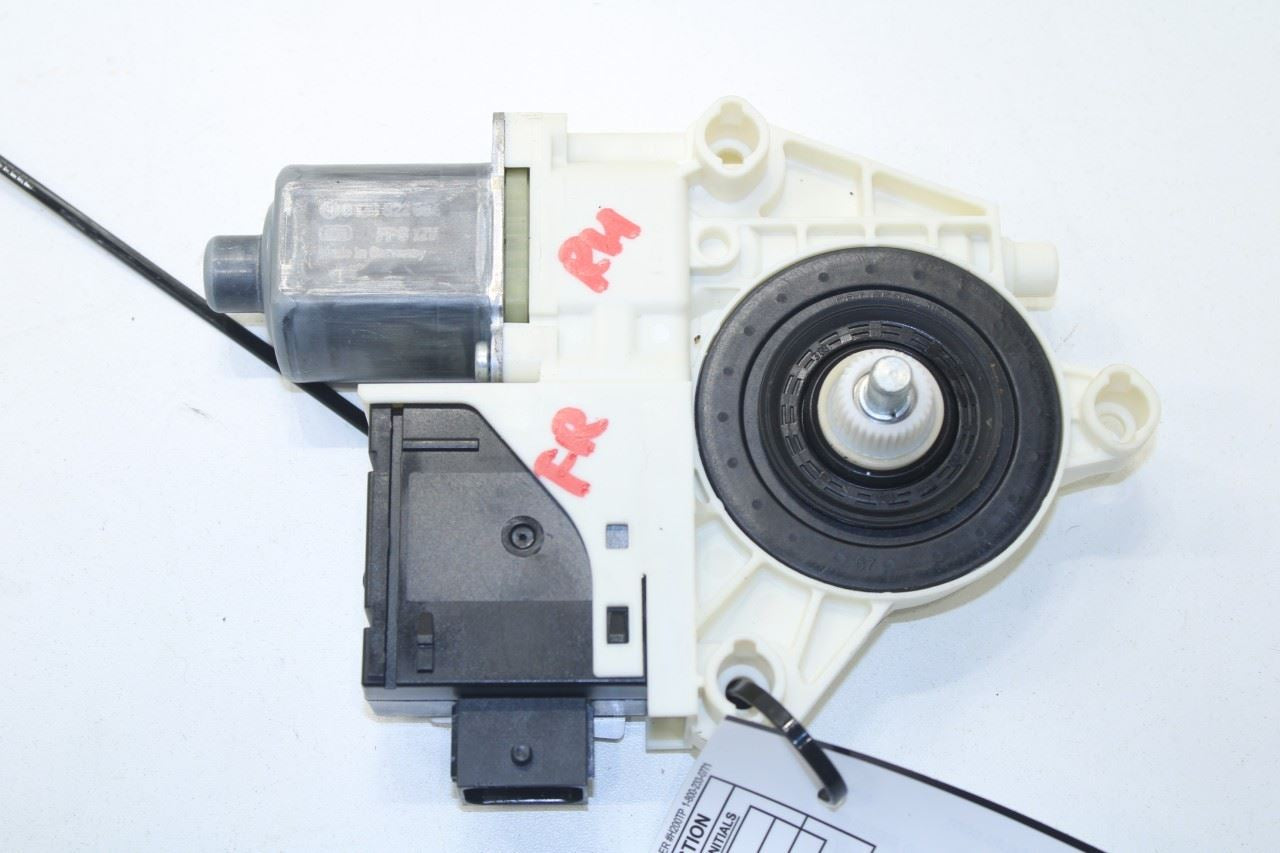 2015-2023 Jeep Renegade Sport Front Right Door Power Window Motor 68268765AA OEM - Alshned Auto Parts